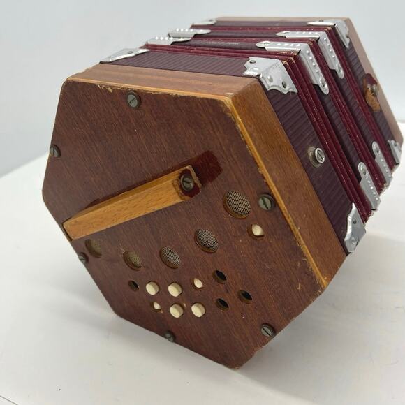 Vintage Musical Concertina Accordion Squeezebox Made in Italy - Picture 12 of 15